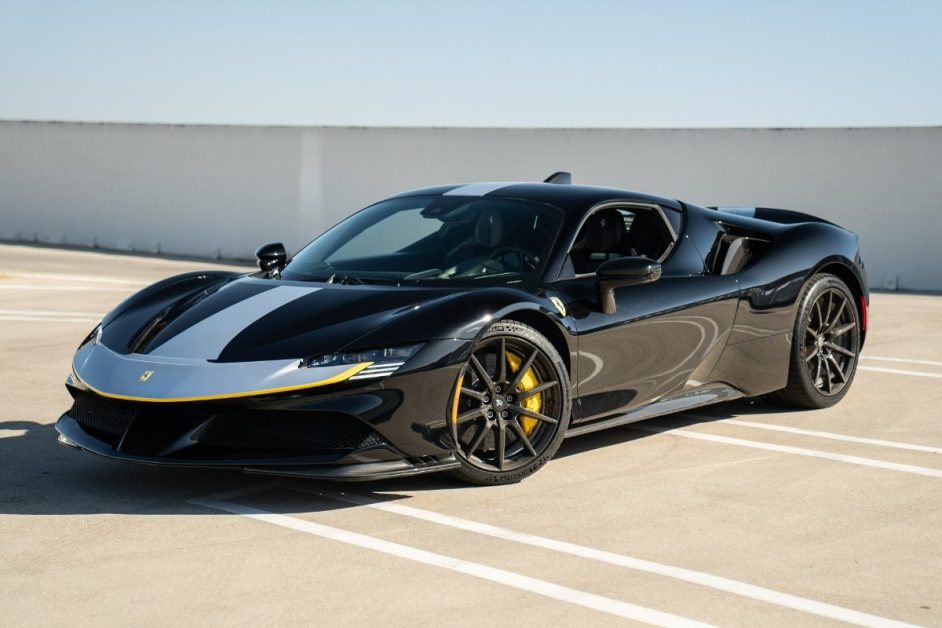 2022 Ferrari SF90 Assetto Fiorano