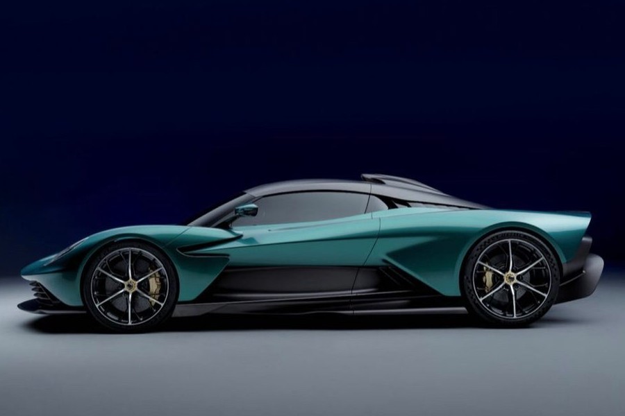 2021 Aston Martin Valhalla